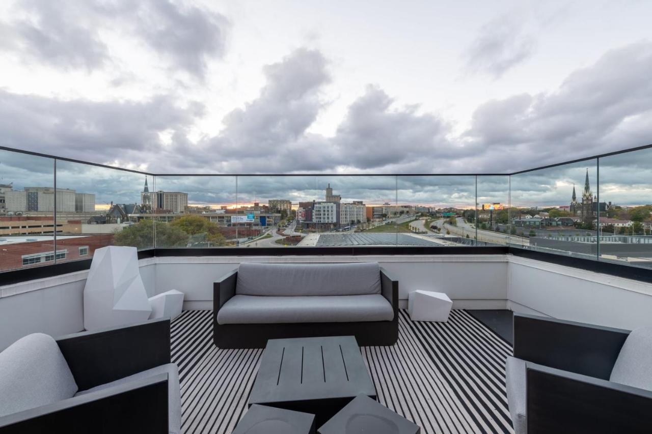 Flexhome Skywalk To Fiserv U4 With Rooftop, Gym, And Parking ميلووكي المظهر الخارجي الصورة