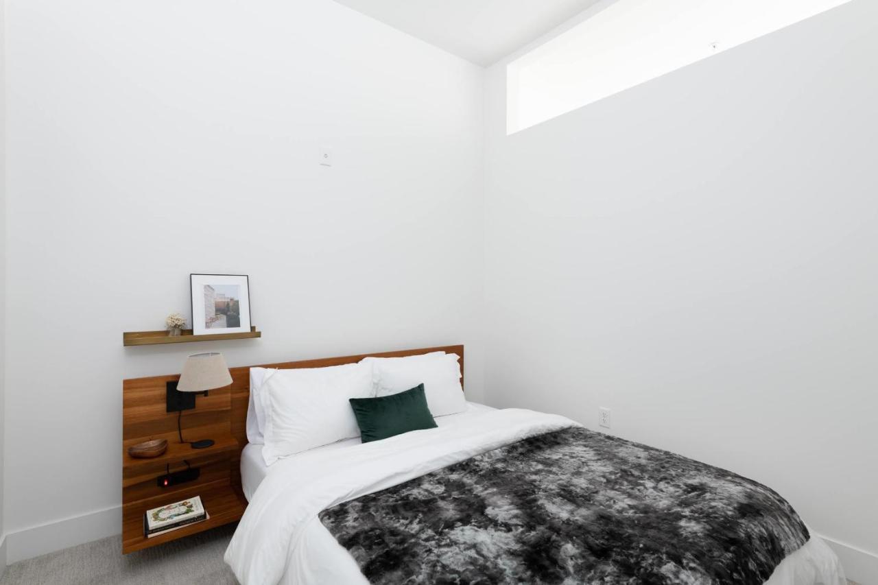 Flexhome Skywalk To Fiserv U4 With Rooftop, Gym, And Parking ميلووكي المظهر الخارجي الصورة