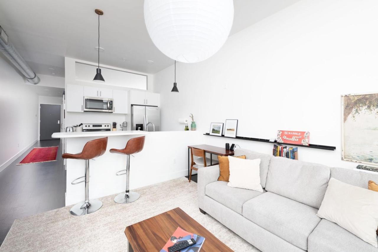 Flexhome Skywalk To Fiserv U4 With Rooftop, Gym, And Parking ميلووكي المظهر الخارجي الصورة