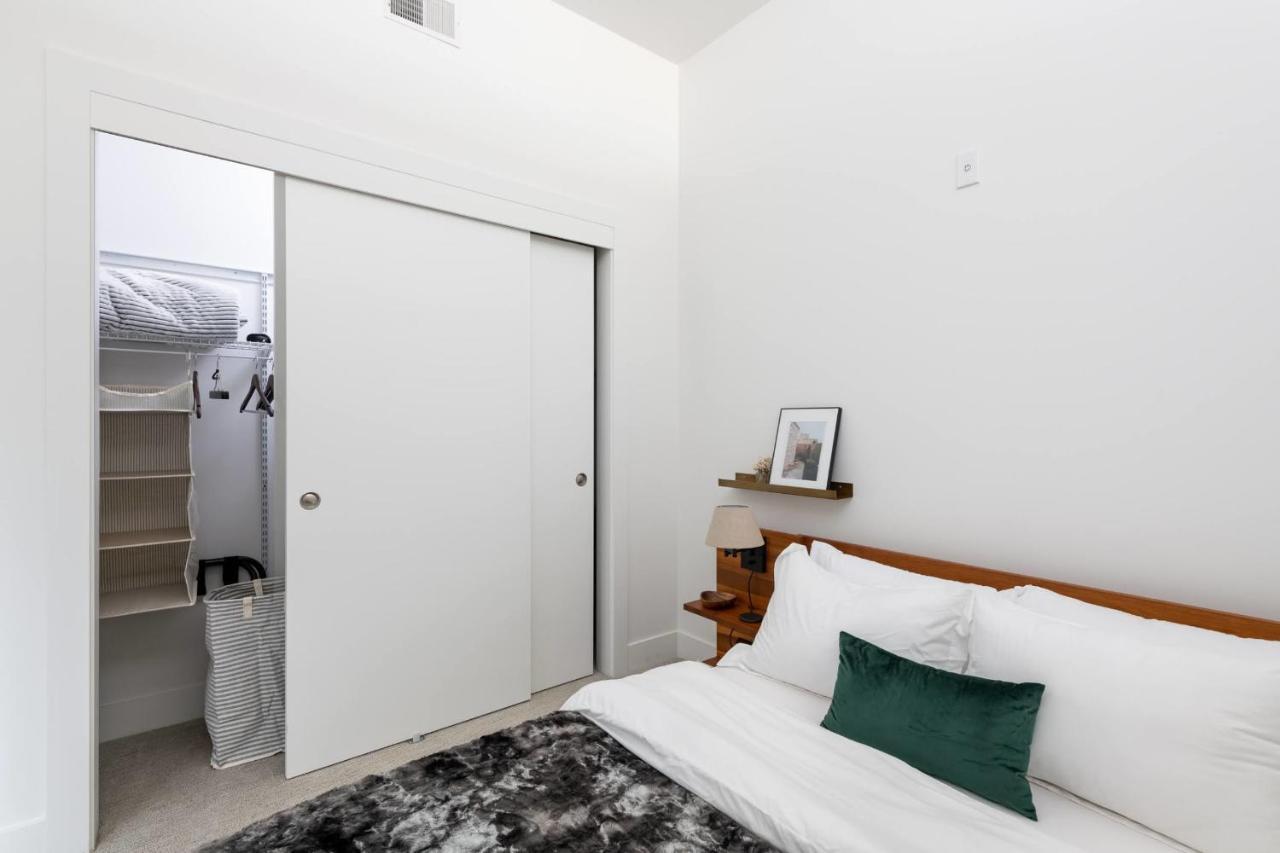 Flexhome Skywalk To Fiserv U4 With Rooftop, Gym, And Parking ميلووكي المظهر الخارجي الصورة